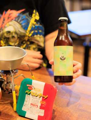 🍺クラフトビールと駄菓子でペアリング！？ ご好評（？）につき第2回です。   今回選んだ駄菓子はこちら。 🍝ペペロンチーノ   …